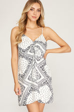 Load image into Gallery viewer, Woven Print Ruched Dress
