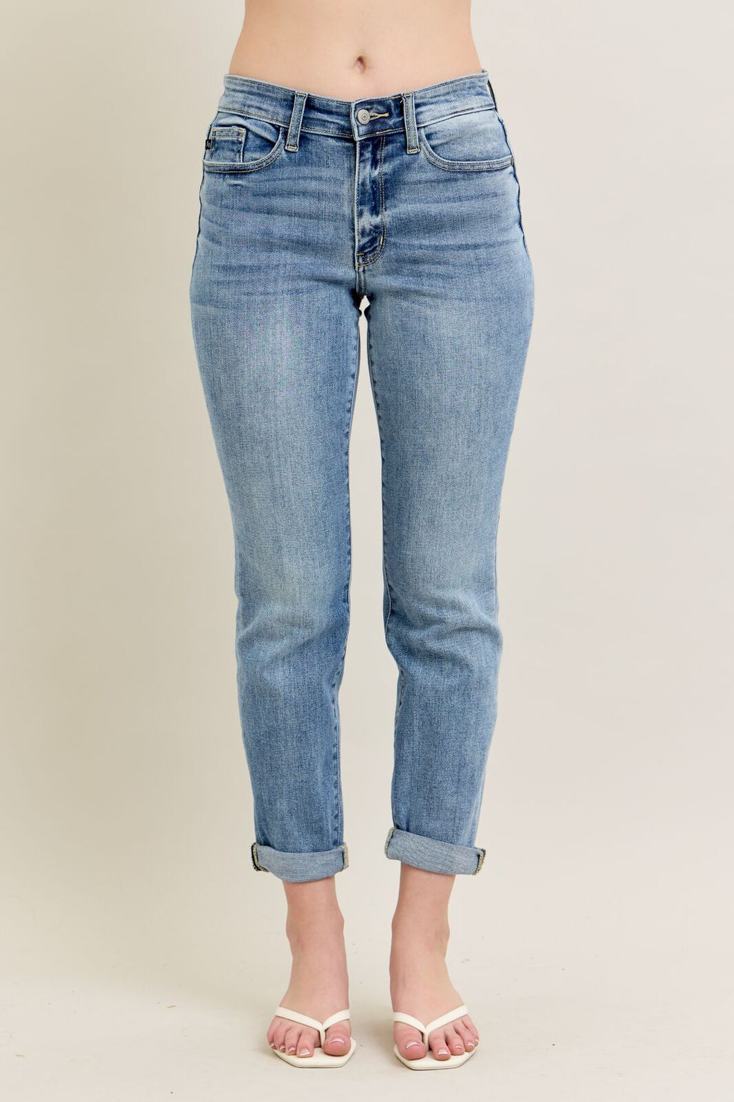 Judy Blue Mid-Rise Bleach Wash Boyfriend