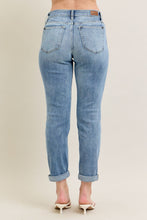 Load image into Gallery viewer, Judy Blue Mid-Rise Bleach Wash Boyfriend
