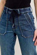 Load image into Gallery viewer, Judy Blue Vintage Wash Jogger
