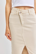 Load image into Gallery viewer, Judy Blue Bone Colored Skirt
