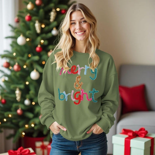Merry Christmas T-Shirt Women Christmas Tree Graphic Shirt Merry and Bright Crewneck Long Sleeve Xmas Holiday Pullover Tops