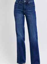 Load image into Gallery viewer, Judy Blue JB88861 is the Mid-Rise Tummy Control Classic Straight Jean
