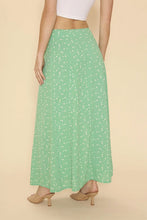 Load image into Gallery viewer, Daisy Print Maxi Skirt
