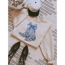 Load image into Gallery viewer, Coastal Boot Print Crew Neck
