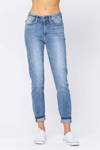 Load image into Gallery viewer, Hi-Rise  Cuff Slim Fit (Size 15 only)
