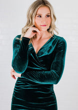Load image into Gallery viewer, Velvet Emerald Dress
